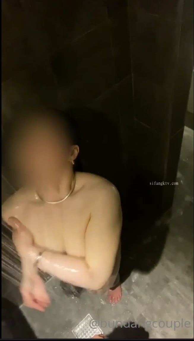 CEMD-420 Jカップ！！神がかる肉感ボディで誘惑する女
